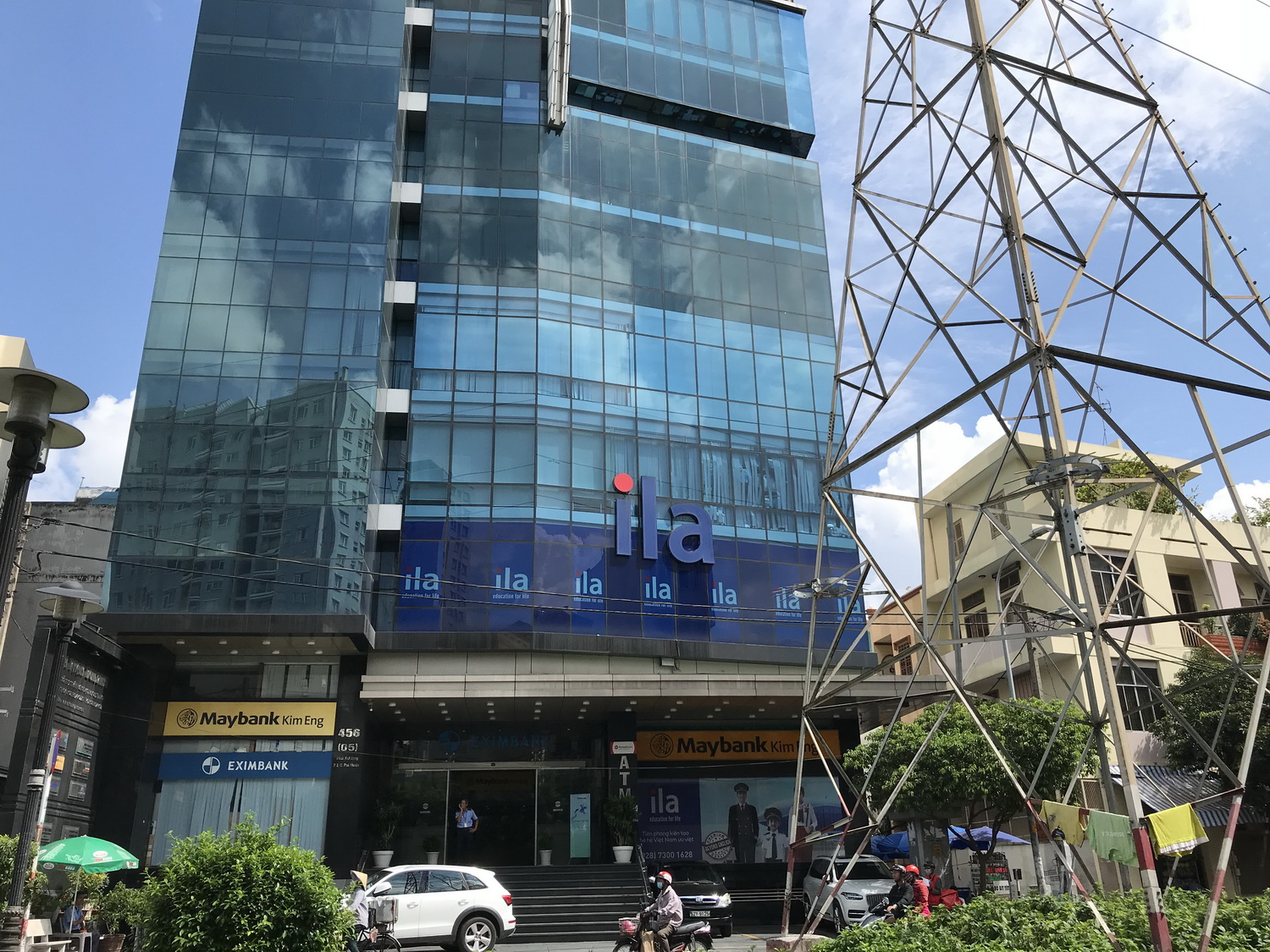 Bán nhà mặt tiền hẻm 6m Phan Xích Long, Quận Phú Nhuận nhà phố 3 lầu khu kinh doanh - thương mại