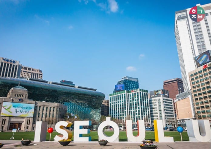 BÁN NHÀ Tuyệt phẩm 4 lầu thiết kế Seoul Hàn Quốc đẹp lung linh, có thang máy hẻm ôtô khu VIP Lạc Long Quân